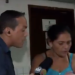 Veja: Ao vivo, mulher mostra vídeo do marido a traindo com a vizinha e deixa repórter sem jeito