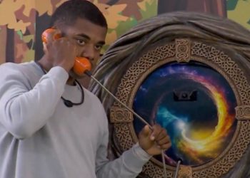 Davi atende “Big Fone” e vai direto para o Paredão do BBB