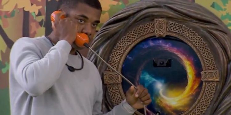 Davi atende “Big Fone” e vai direto para o Paredão do BBB