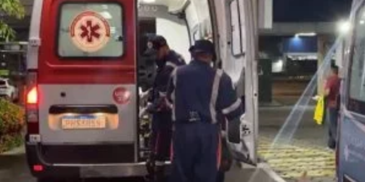 Oito homens espancam homem na Cidade Nova e o deixam ‘no bico do urubu’