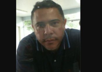 Pai encontra a filha no supermercado em Manaus e atira contra ela e o marido