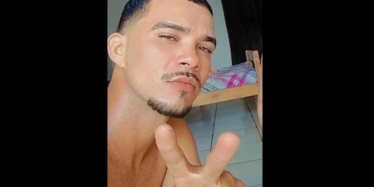 Homem não aceita fim da relação, corta dedos da ex e mata o atual dela 