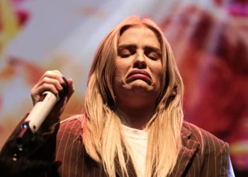 ‘Chico se tu me quiseres’ de Luisa Sonza ganha versão em inglês