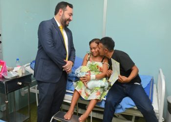 Noiva entra em trabalho de parto e juiz celebra casório em hospital no Amazonas