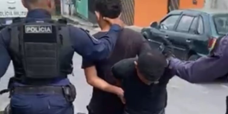Bandidos invadem casa e ameaçam matar menina de 13 anos feita refém em Manaus