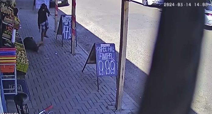 Câmera flagra momento em que homem é executado na calçada; vídeo
