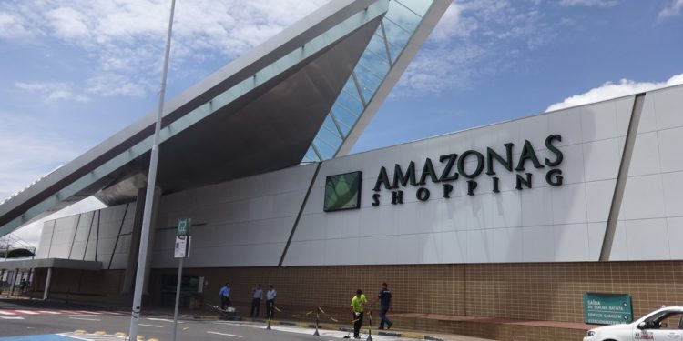 Homem é preso após ameaçar esfaquear mulher no Amazonas Shopping