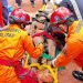 Vídeo mostra tentativa heróica dos bombeiros para salvar trabalhador soterrado em Manaus