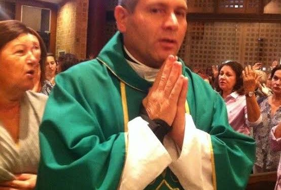 Famoso líder religioso é preso por crimes sexuais