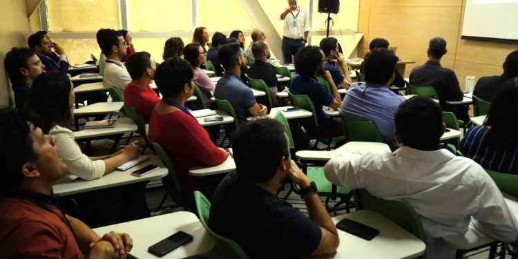 Curso amplia debate sobre uso da Inteligência Artificial em auditorias no interior do Amazonas