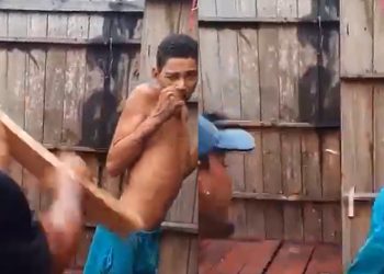 Vídeo: galeroso vai roubar na Compensa e acaba surrado: ‘cala a boca’