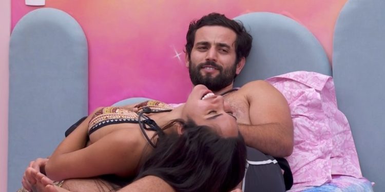 Isabelle convida Matteus para conhecer Festival de Parintins: ‘vai amar’