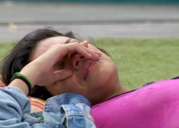 Vídeo: Alane chora neste sábado e pede: ‘Deus não quero ir embora daqui, por favor”