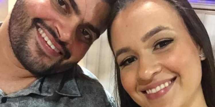 Casal em viagem estaciona para dormir e morre asfixiado pelo gás do ar no carro