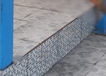 Vulgo ‘Dentinho’ aparece morto todo arrebentado em calçada no bairro Coroado; veja