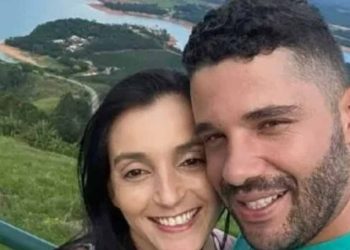 Marido mata a esposa após ela morder o dedo dele durante o rala e rola