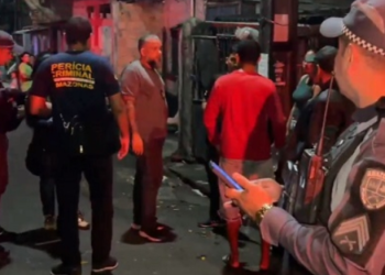 Fatalidade: Por causa do fedor, idoso de 70 anos morre e vizinhos encontram o corpo, em Manaus