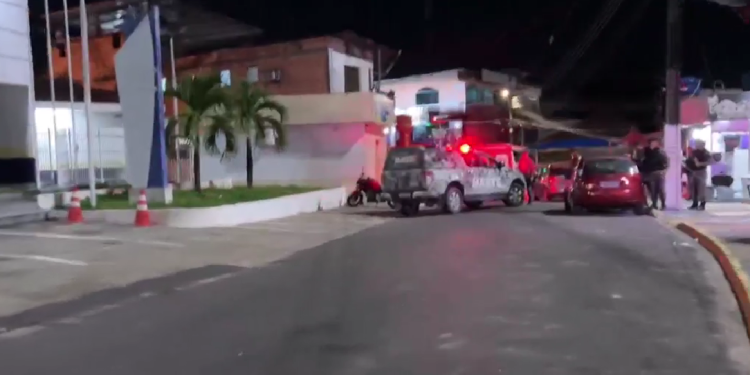 Grupo Marte desativa bomba deixada em delegacia do Colônia Antônio Aleixo