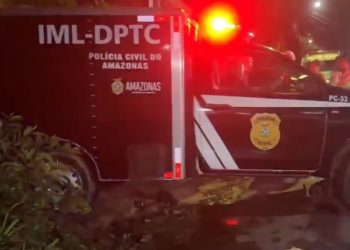 Homem morre ao cair na escada do beco do tráfico em Manaus