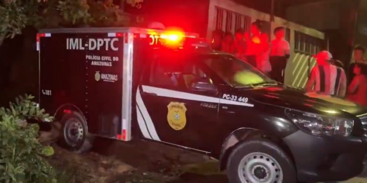 Briga entre cunhados acaba com mulher degolada em Manaus