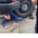 Vídeo: motorista que ficou embaixo da roda do caminhão em Manaus pulou da cabine 