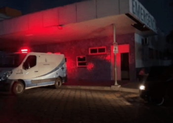 Universitário leva três facadas em tentativa de latrocínio em parada na ZL de Manaus