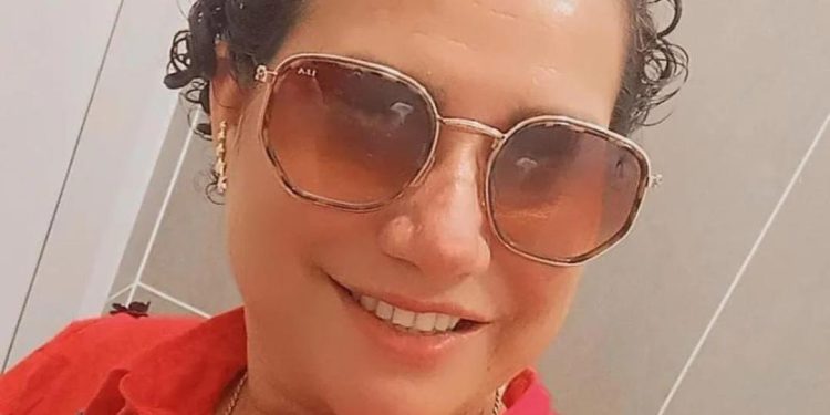 Pistoleiros matam professora na frente da família