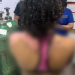 Vídeo: Mulher que jogou água fervendo na sobrinha de 13 anos por ciúmes do marido é presa