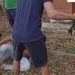 Vídeo: homem que roubou celular dentro do cemitério Tarumã recebe ‘carinho’ pelo crime