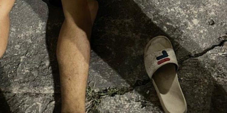 Pistoleiros chegam de carro em condomínio e matam vulgo 'Banana Prata' na frente da namorada em Manaus