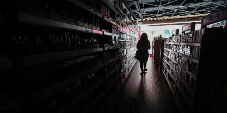 Amazonas Energia se manifesta após várias zonas de Manaus ficaram sem energia