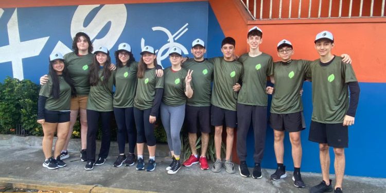 Voluntários: Amigos Umuarama promovem ação socioambiental em Paricatuba e anunciam novo evento na Cachoeira do Castanho