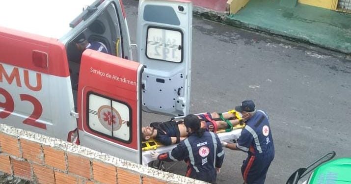 Marido é preso tentando se matar após assassinar esposa em Manaus; filhos viram tudo