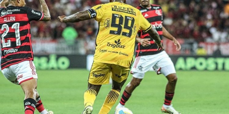 Torcida do Amazonas FC tira onda e promete eliminar o Flamengo em Manaus: ‘pra cima da urubuzada’