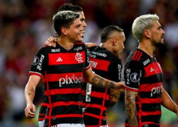 Torcida do Mengão oferece tambaqui na brasa como receita para vencer o Amazonas FC