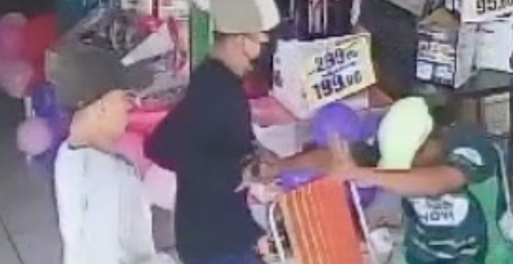 Veja o momento que vendedor da Apa Móveis é morto em Manaus