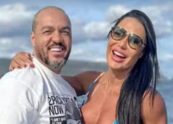 Gracyanne Barbosa deu socos em Belo depois de chifrar o cantor, afirma SBT