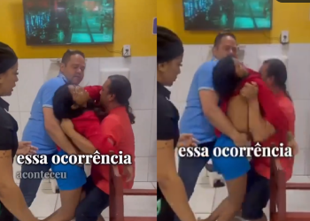 Vídeo: Em Manaus, jovem passa mal engasgada e ex-comandante dos Bombeiros a salva