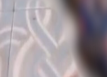 Vídeo: Enquanto estava na igreja em Manaus, mãe descobre que o filho foi morto e desmaia