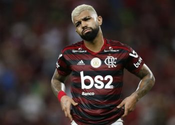 Flamengo multa Gabigol e tira dele a 10 de Zico para nunca mais usar camisa do Corinthians