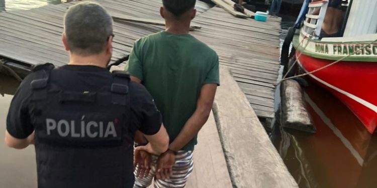 Homem mata o irmão no interior do AM por ciúmes da esposa e acaba preso