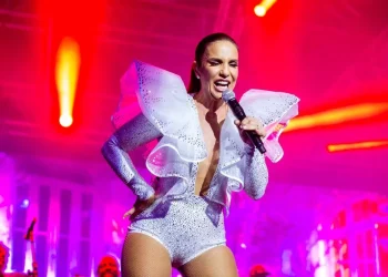 ‘Decisão dolorosa’, diz Ivete Sangalo ao cancelar toda turnê, incluindo show em Manaus
