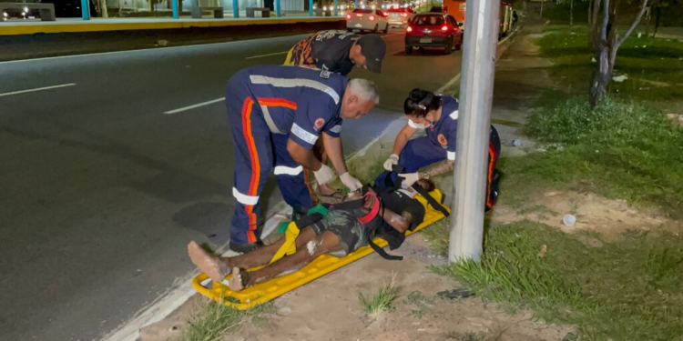 Vídeo: Suposto ‘Jack’ da feira do Coroado é pego fazendo ‘gracinha’ e população o arrebenta