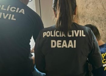 Jovem de 17 anos é pego com vídeos adultos envolvendo menores e animais em Manaus