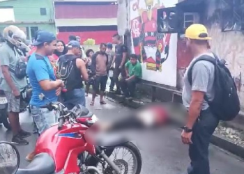 Após assaltar banca de café da manhã em Manaus, ladrão é atropelado e ainda apanha