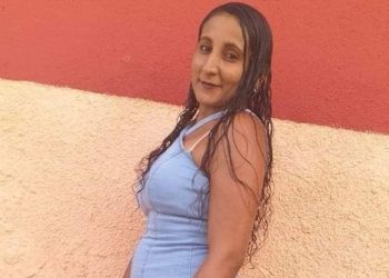 Mulher é morta a facadas na garupa de mototaxista ao sair para trabalhar