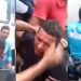 Vídeo: passageiros se juntam e quebram assaltante de ônibus em Manaus