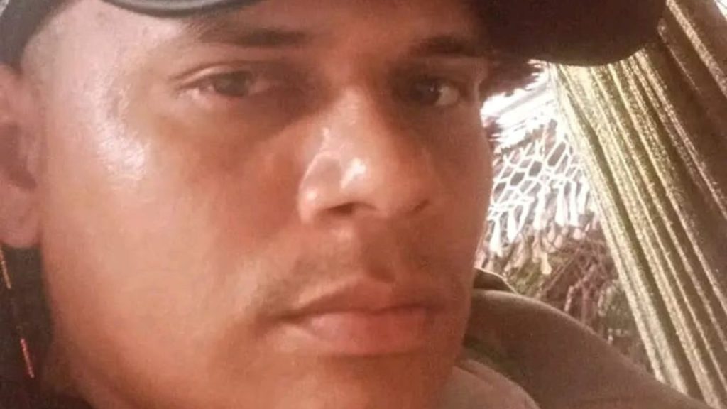 Pura cachaça, homem pula de barco na madrugada e desaparece no rio durante trajeto a Manaus