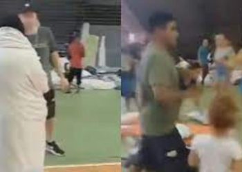 Vítimas da catástrofe em Rio Grande do Sul pegam casal fazendo s3x0 em abrigo; vídeo