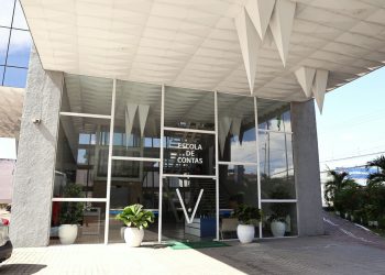 Escola de Contas do TCE-AM promove curso sobre LGPD na Administração Pública e Tribunais de Contas